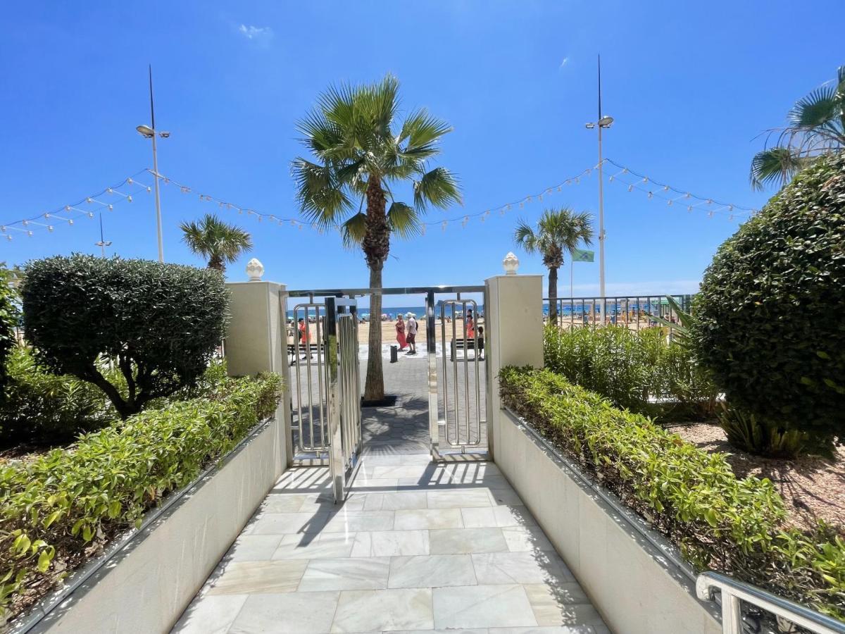 Tor Maraya Seafront Levante Views Бенідорм Екстер'єр фото